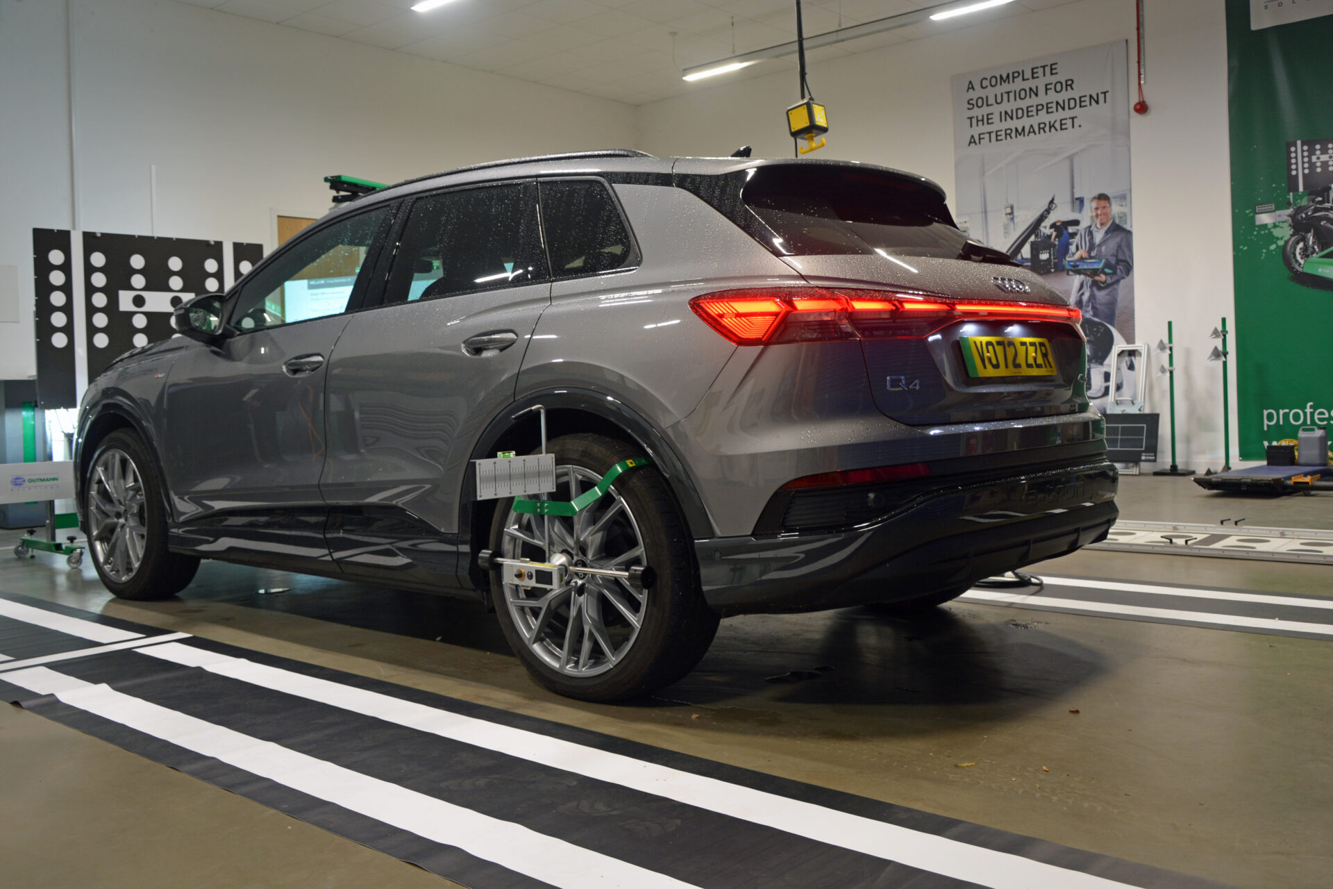 Hella Gutmann ADAS calibration