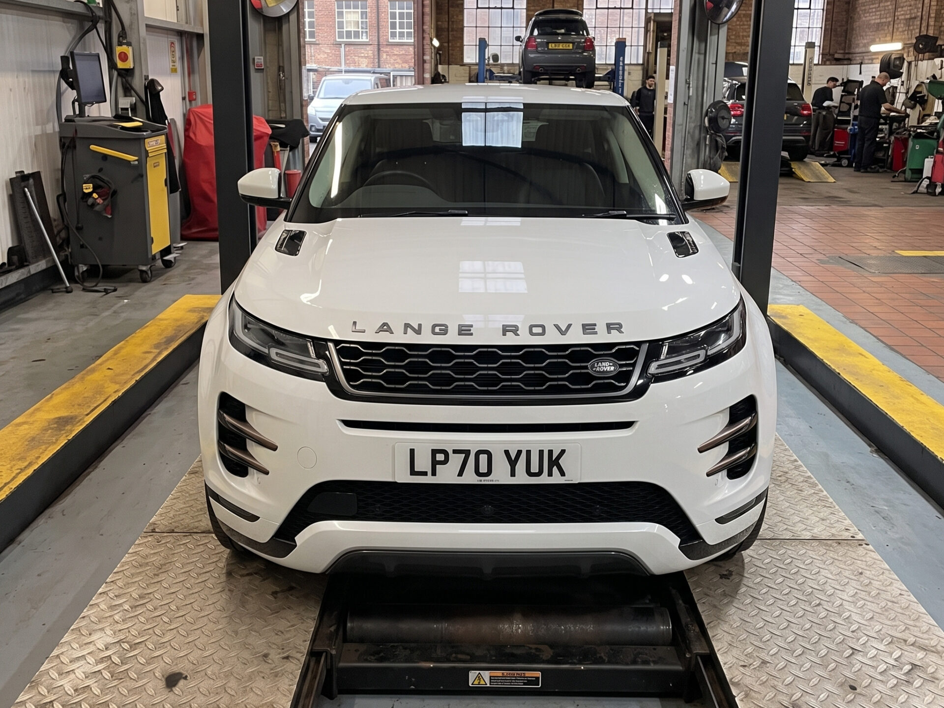 MOT photo at test example